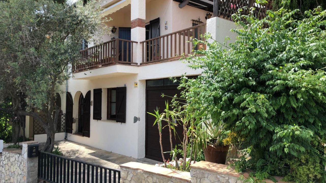 Mediterrania 98 Torroella De Montgri Exterior photo