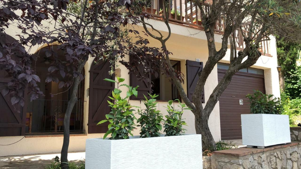 Mediterrania 98 Torroella De Montgri Exterior photo